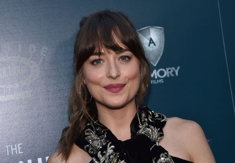 Dakota Johnson, su vida hogareña con Chris Martin... En su mansión de 12 millones