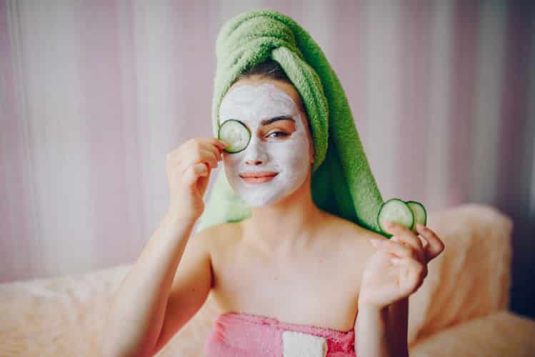 Dile ‘hola’ a un rostro perfecto: Mascarillas caseras para las espinillas
