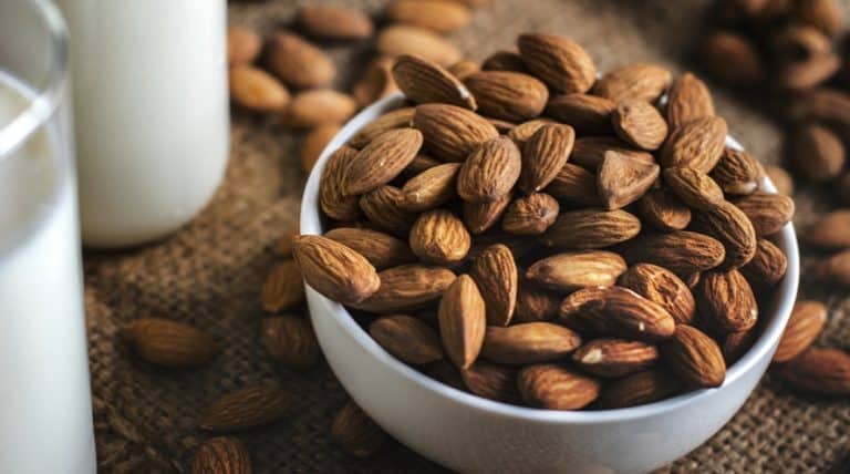 Frutos secos para picar entre horas y no subir una talla