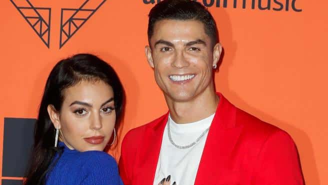 Georgina Rodríguez se viste de blanco... ¡Pero no para Cristiano Ronaldo!