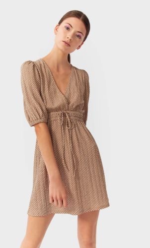 vestido goma stradivarius