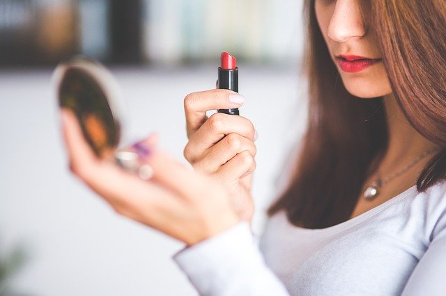Perfumes y cosmética de Zara que arrasan por menos de 15 euros