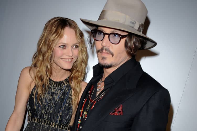 Johnny Depp y su mujer Vanessa Paradis