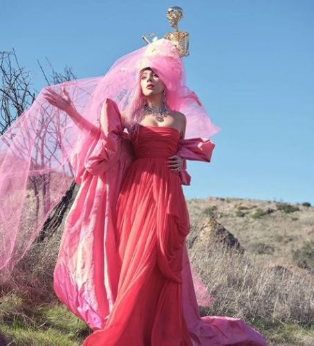 Lady Gaga es la imagen del nuevo perfume de Valentino