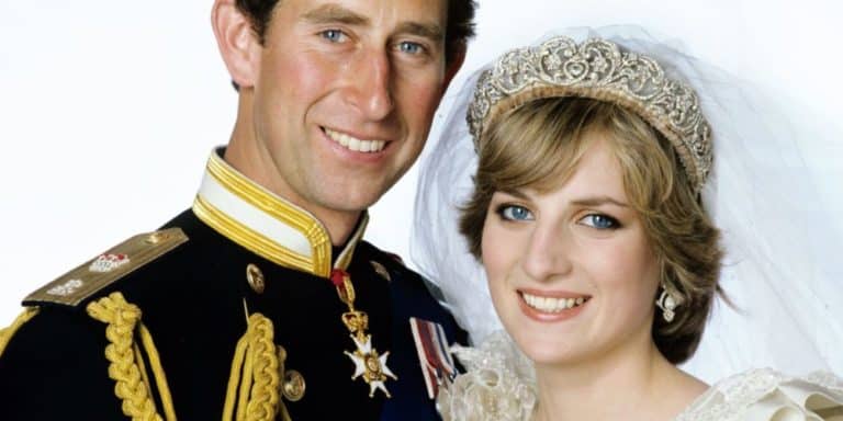 El Príncipe Carlos cumple 71 años con la sombra de Lady Di pisándole los talones