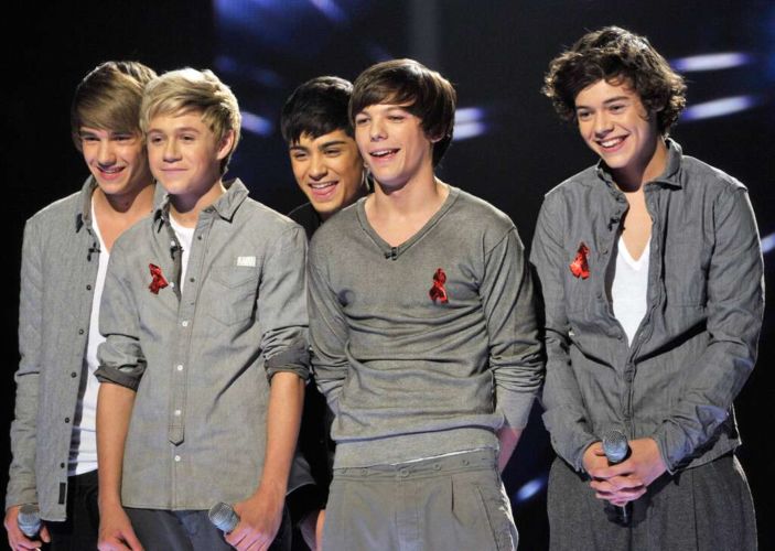 La agrupaciónn británica "One Direction" en "The X Factor"