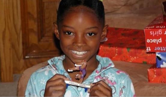 Simone Biles niña