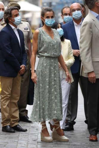 Uterque, Zara…las marcas que Letizia ha vestido en su gira por España