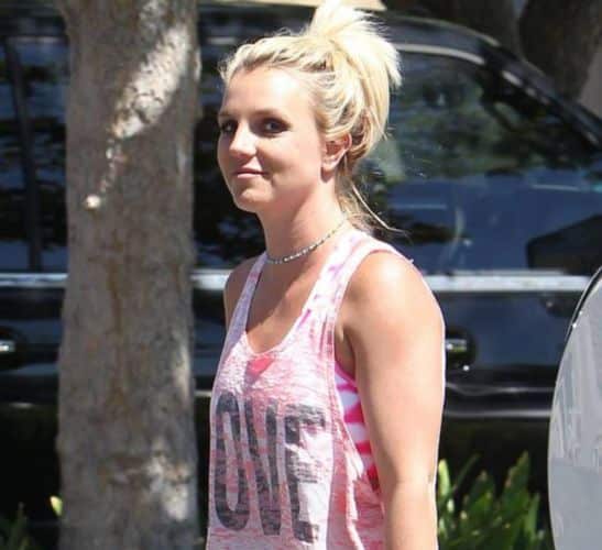 La bizarra actitud que Britney Spears adoptó en una entrega de premio dejó mucho de qué hablar

