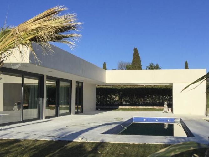Paula Echevarría y otras famosas que han fardado de ‘casoplón’