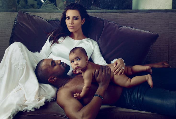 Kim Kardashian y Kanye West, junto con su hija North