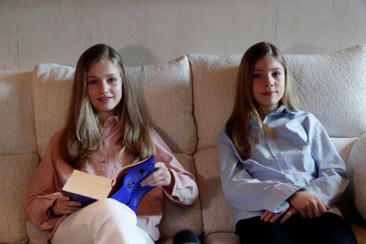 Victoria Federica, Irene, Leonor y Sofía, las nuevas Borbones que vienen pisando fuerte PRINCESA LEONOR E INFANTA SOFIA y sus primas
