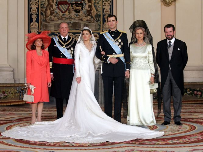 La familia real española el día de la boda de Doña Letizia.