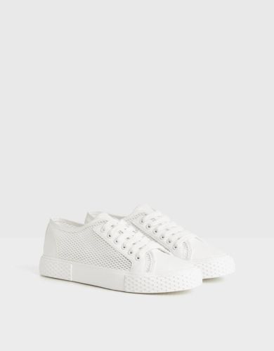 zapatilla rejilla bershka