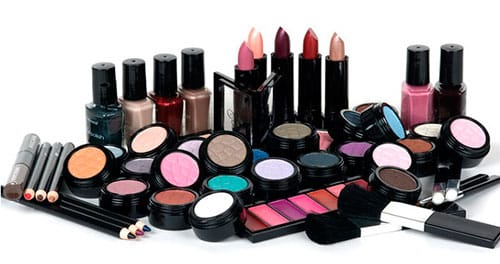 Maquillajes ideales para llevar con mascarillas