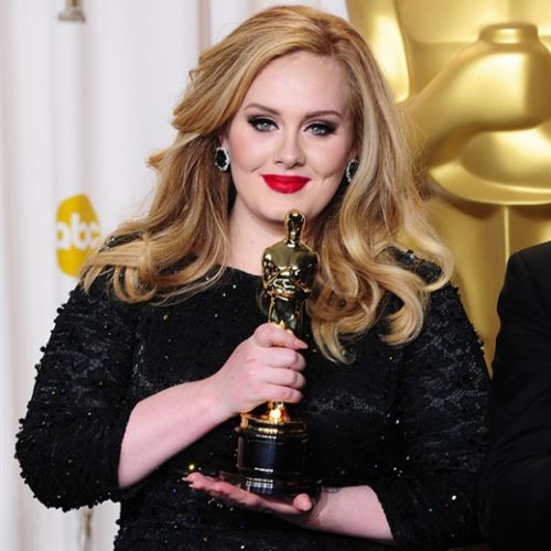 Los momentos que más han definido la carrera de Adele En 2013, Adele ganó el Premio Óscar por mejor canción original