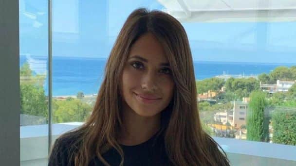 antonella-roccuzzo la wag mujer más rica del mundo