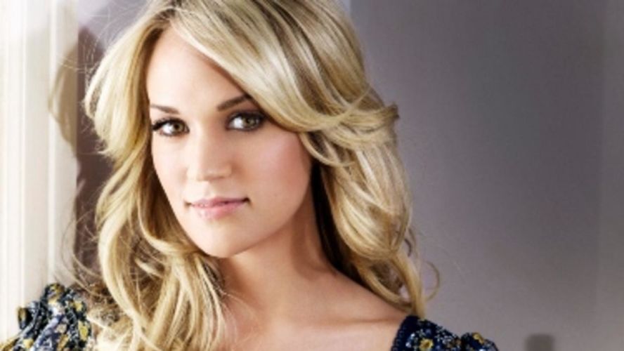 ¡Son humanos! Reese Witherspoon, David Beckham, Halle Berry y otros famosos que han aparecido heridos de verdad Carrie Underwood