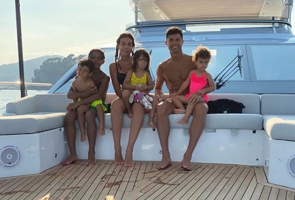 Georgina Rodríguez, pareja de Cristiano Ronaldo, incendia todo Instagram con estas fotos Cristiano Ronaldo siempre acompañado de Georgina y sus hijos