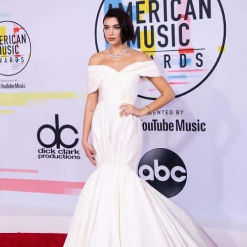 dua-lipa-vestido-blanco-1