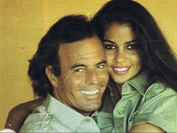 Julio Iglesias y Vaitiare Hirshon