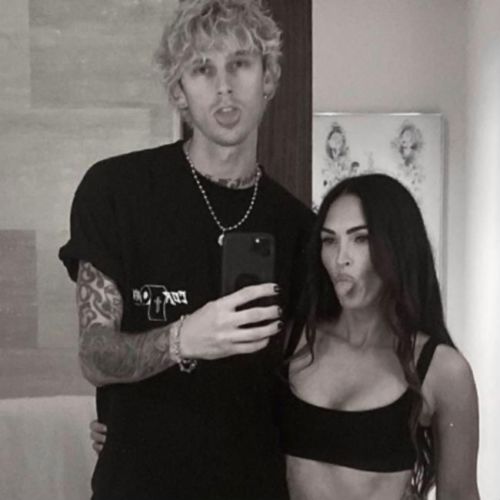 Megan Fox y Machine Gun Kelly se casan tras jurar su amor bebiendo sangre