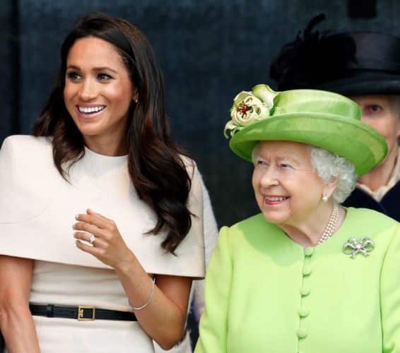Meghan Markle recibió “lecciones reales” de la propia reina Isabel II.