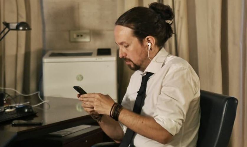 Pablo Iglesias abre un bar "solo para rojos" y le pone este nombre