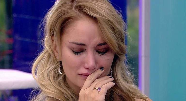 Alba Carillo, hundida: el mensaje del pasado que ahora le atormenta