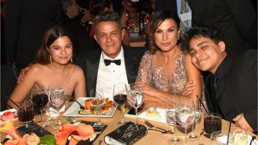 Alejandro Sanz, Raquel Perera e hijos.