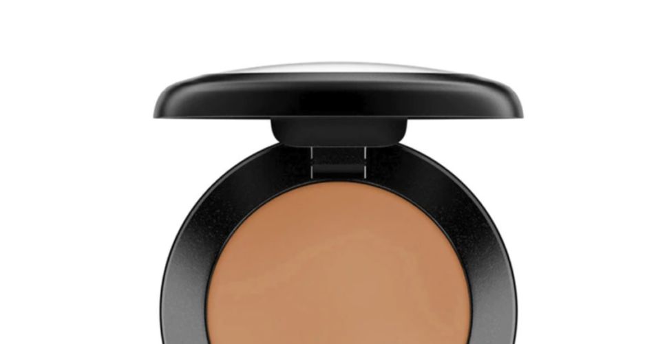 corrector maquillaje mascarilla