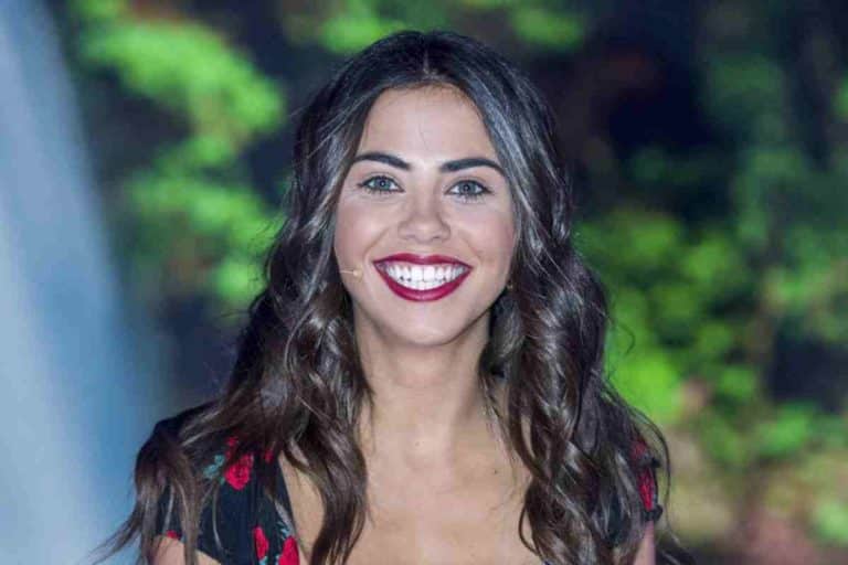 Más guapa y carne de reality: así es Lila Mangriñán, la hermana de Violeta
