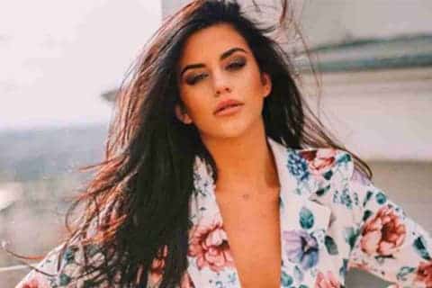 Ariadna, Steisy y otros famosos que venden fotos subidas de tono en Internet Lola Ortíz