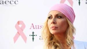 Así es la campaña de Ausonia contra el cáncer que une a Marta Sánchez, Rozalén y Lydia Valentín