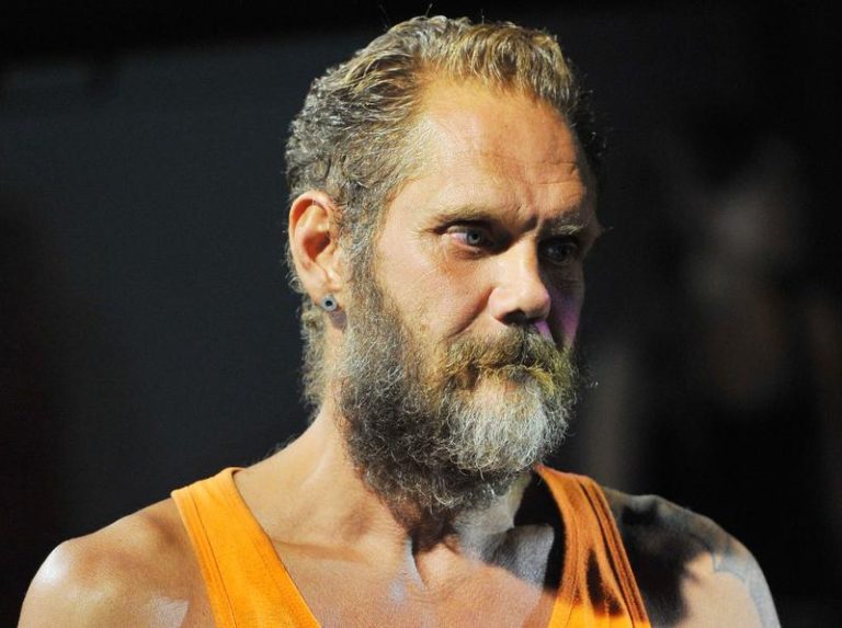Nacho Vidal, pillado circulando sin puntos y de forma temeraria por Valencia