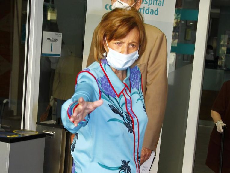 María Teresa Campos, destrozada, responde a Jorge Javier Vázquez