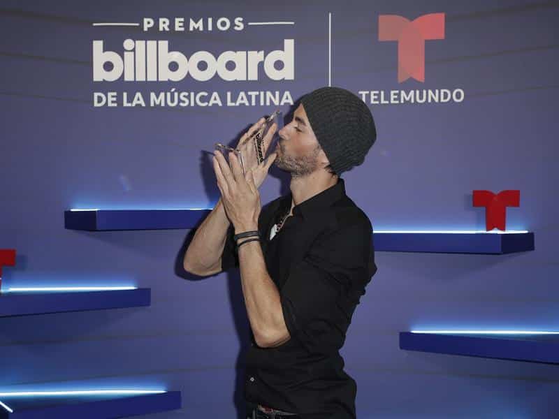 Enrique Iglesias, el artista latino más grande de la historia... ¿Qué pensará su padre?