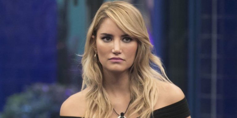 “Patética”: se ceban con Alba Carrillo por filtrar estas fotos