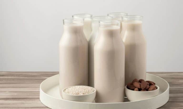 Así puedes hacer tu propia leche vegetal