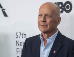 Bruce Willis se retira del cine, por su gran enfermedad, la afasia