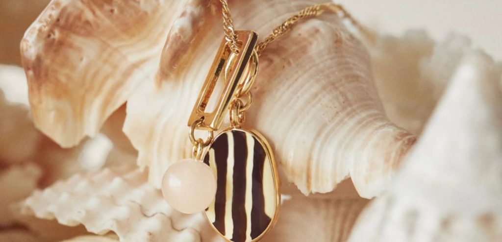 charm cebra