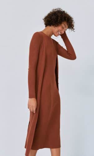 Vestidos de punto de Zara, Stradivarius y Bershka cost para este