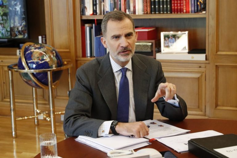 El covid-19 acecha de nuevo a la Casa Real: Felipe VI, en cuarentena