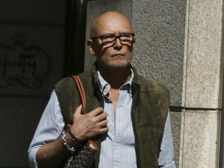 Carlos García Calvo, más vivo que nunca con su libro ‘Letizia. De la A a la Z’