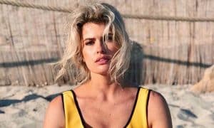 Adriana Abenia, operada de un "bulto sospechoso en el pecho"