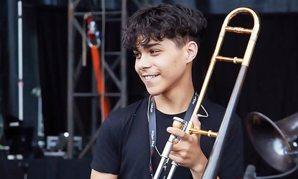 Así es Álex, el espectacular hijo de Alejandro Sanz