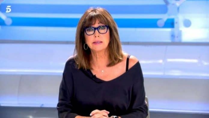 Ana Rosa Quintana muy enfadada por estar haciendo obras en Telecinco en pleno directo Ana Rosa Quintana muy enfadada por estar haciendo obras en Telecinco en pleno directo