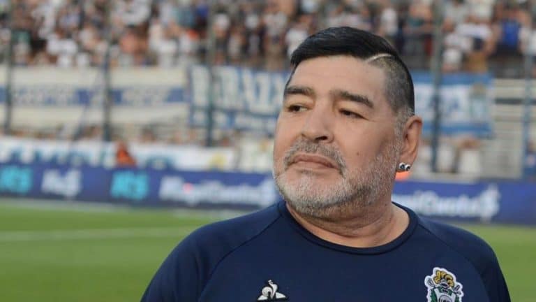Nace la leyenda del fútbol: muere Maradona a los 60 años