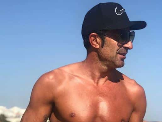 Los espectaculares 48 años de Luis Figo: ¡vaya tableta!