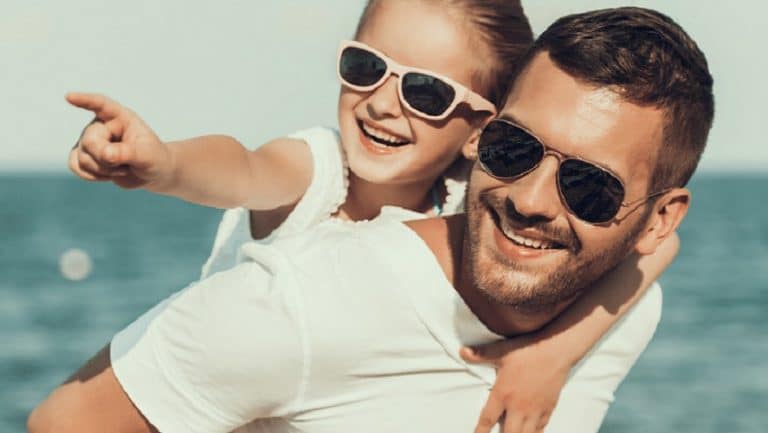 Gafas de sol, tu regalo para el amigo invisible